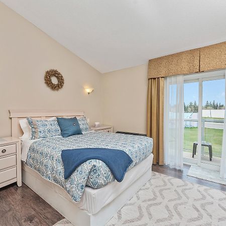 Lakeshore Inn 콜드레이크 외부 사진