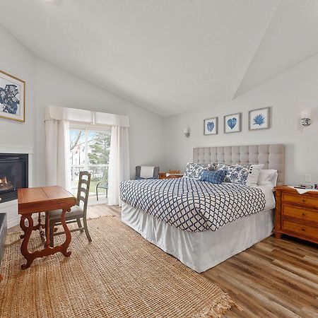 Lakeshore Inn 콜드레이크 외부 사진