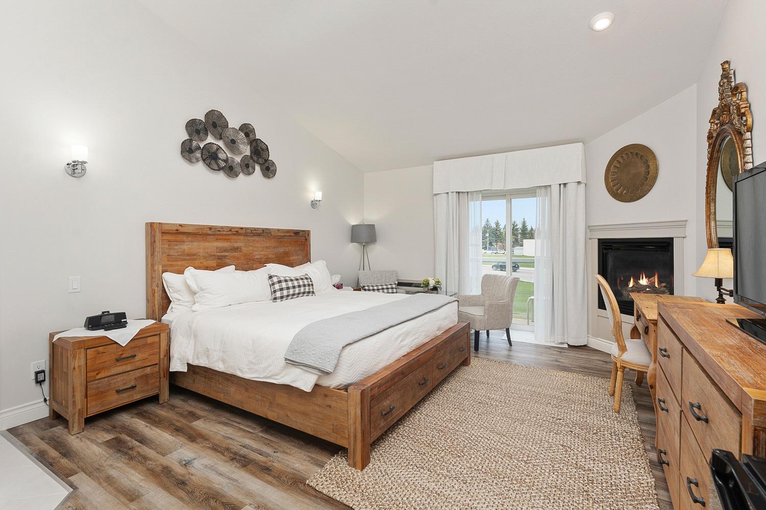 Lakeshore Inn 콜드레이크 외부 사진